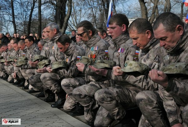 В Симферополе отметили годовщину создания Народного ополчения